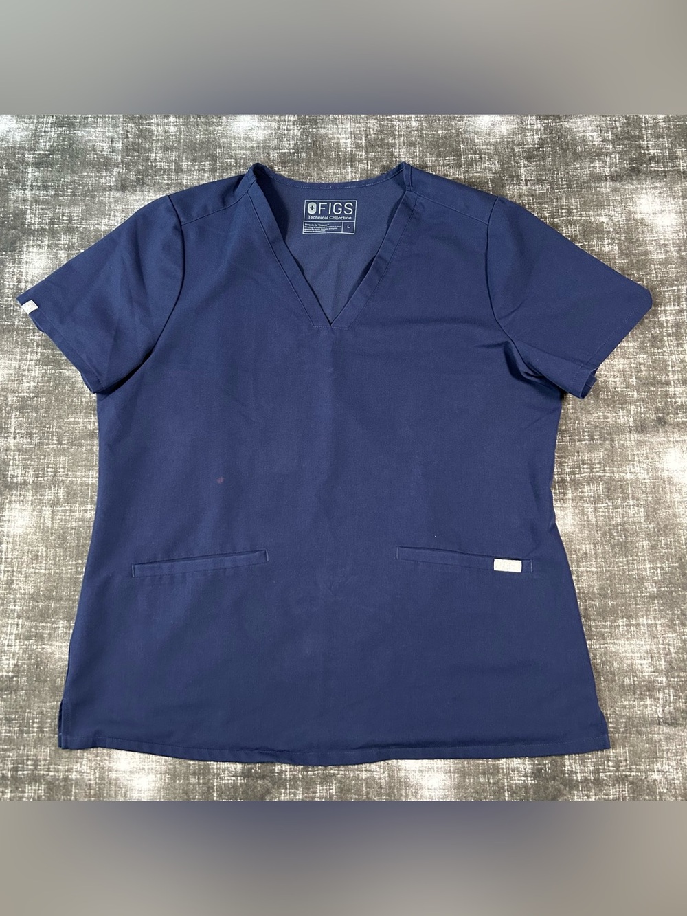 FIGS Casma Three-Pocket Scrub Top Womens Large Navy Blue Technical Collection